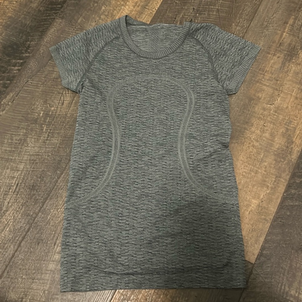 Lululemon grey swiftly tech short sleeve